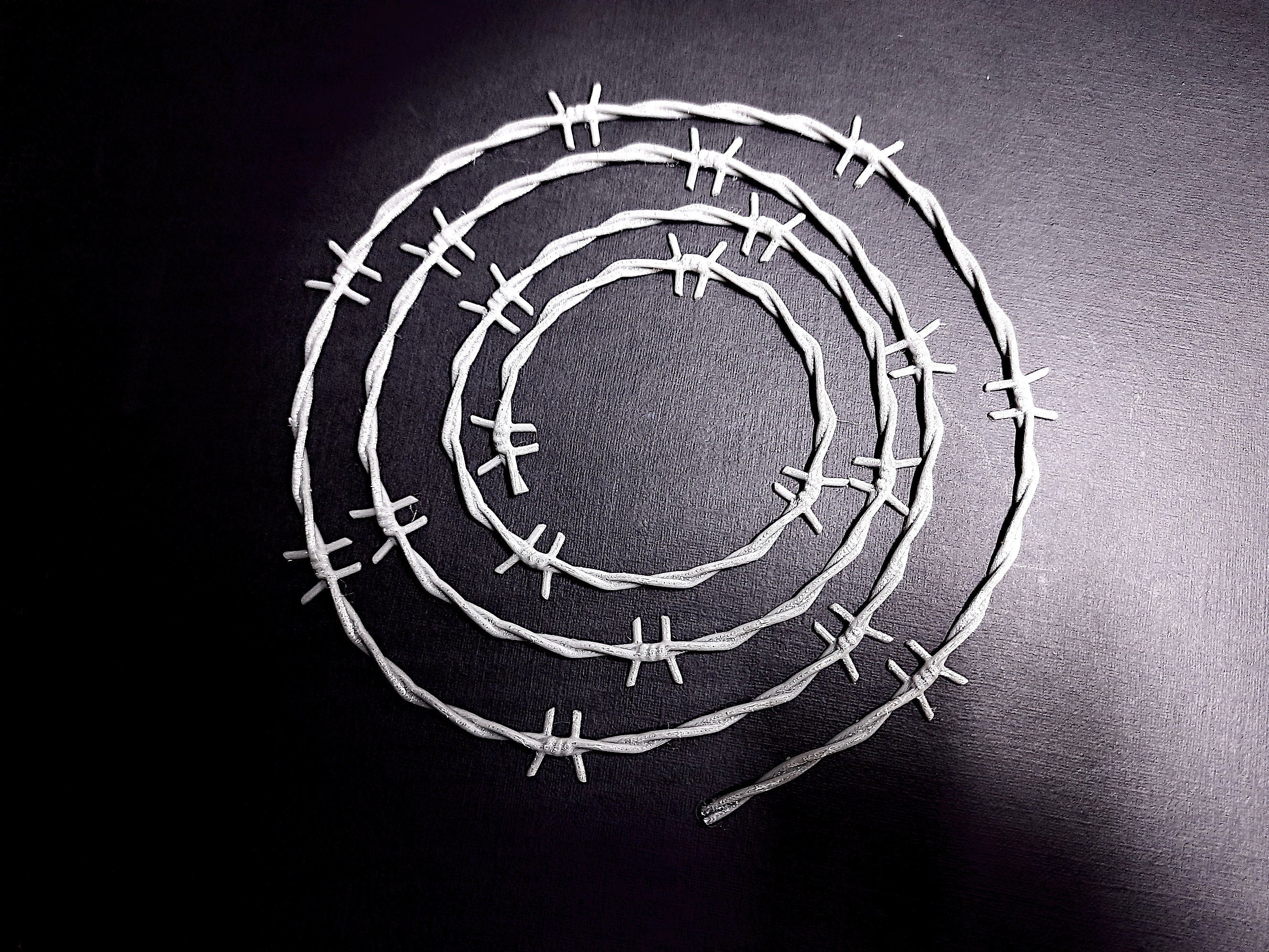 160cm Fake Barbed Wire - Flexible 3D Printed Prop